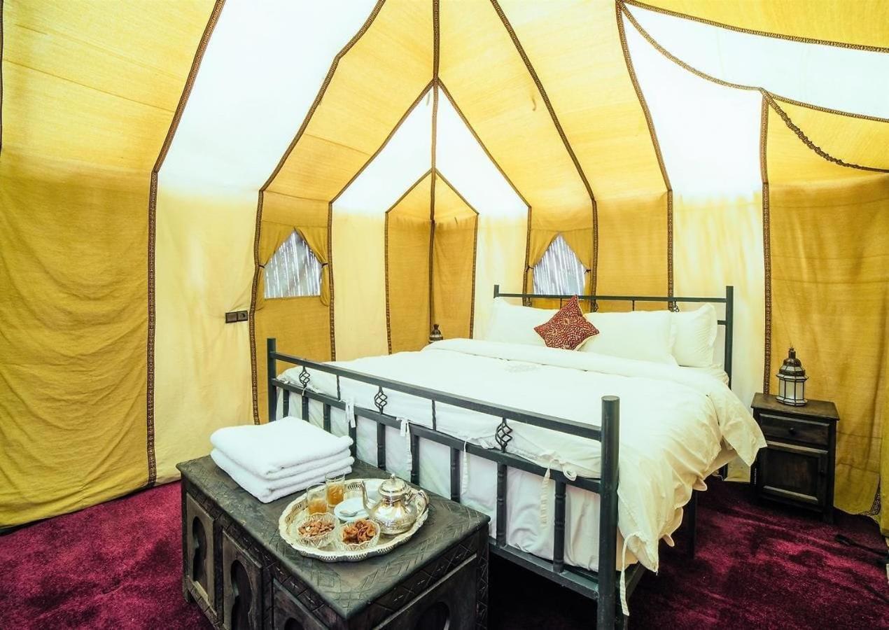 Elegant Luxury Camp Merzouga Exterior photo