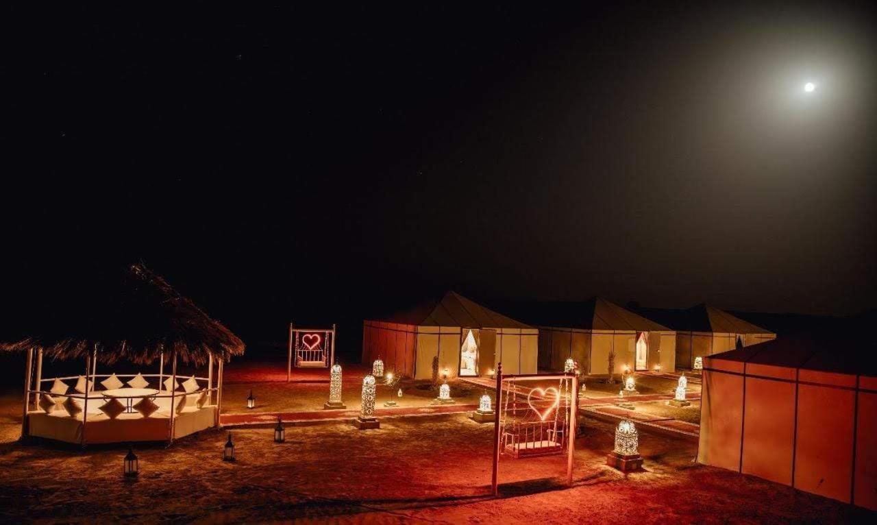 Elegant Luxury Camp Merzouga Exterior photo